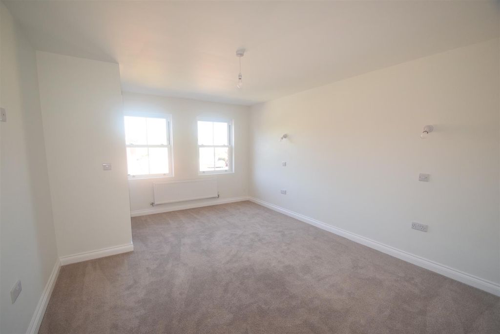 Additional image 8 of 4 bed detached house to rentChetwynd Road, Newport TF10