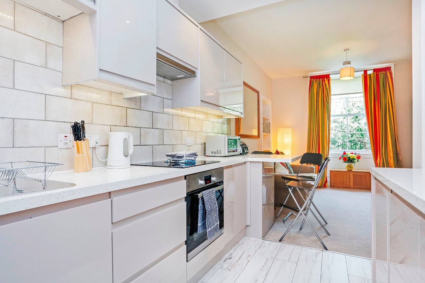 5 Bed Flat, Forrest Road, EH1, N1 7GU