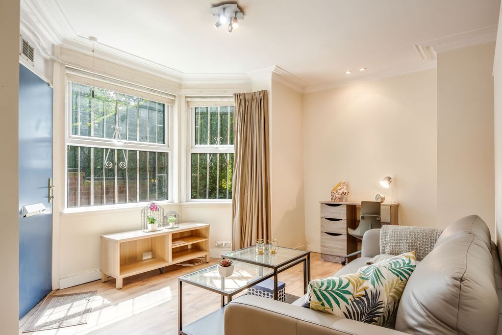 1 bed flat to rentSt. Johns Terrace, Leeds LS3