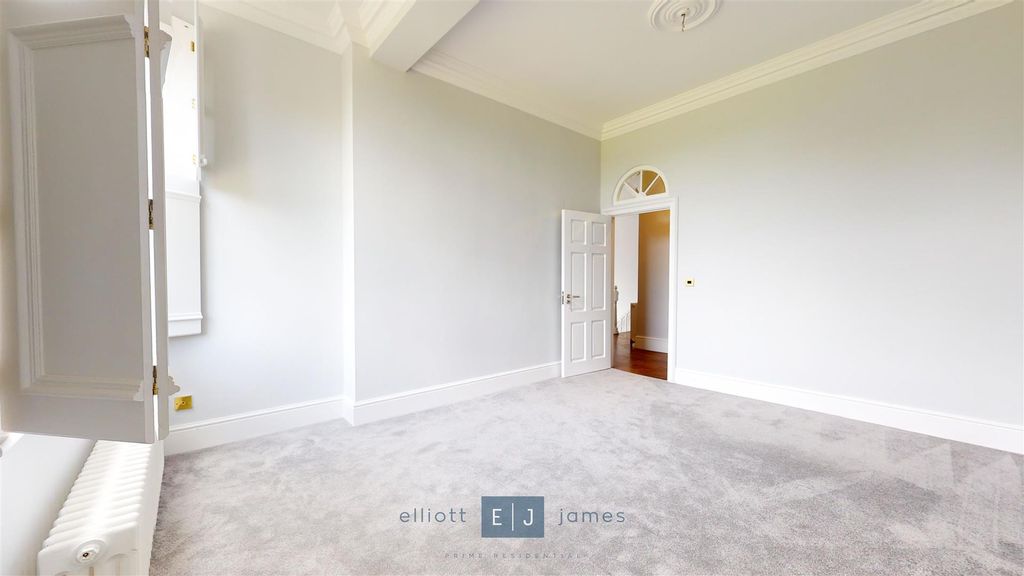 Additional image 28 of 4 bed semi-detached house to rentManor Road, High Beech, Loughton IG10
