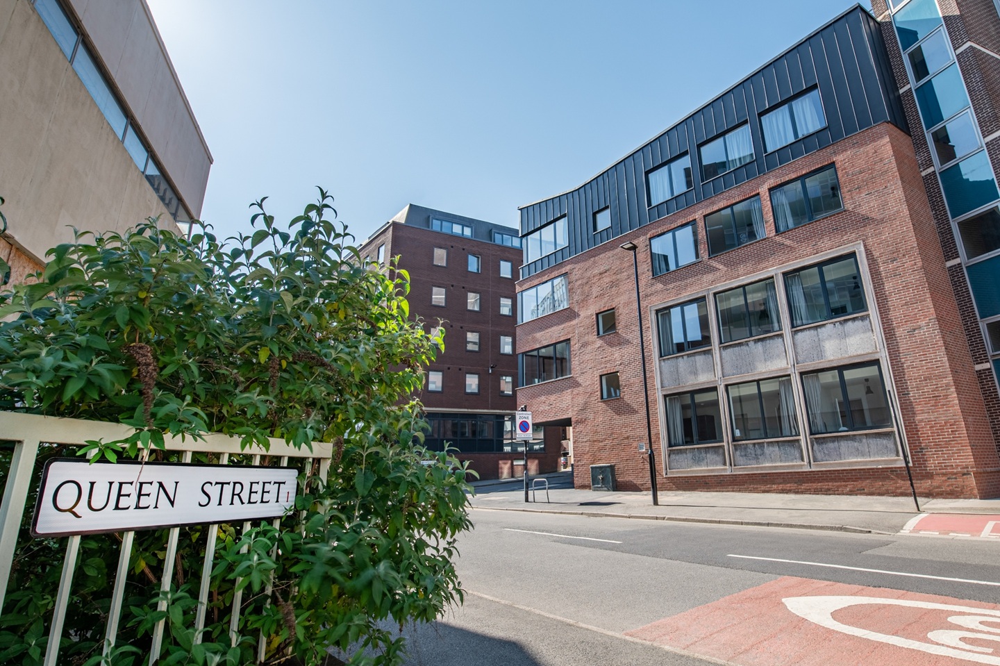 2 Bed Flat, Queen Street, S1, N1 7GU photo 2