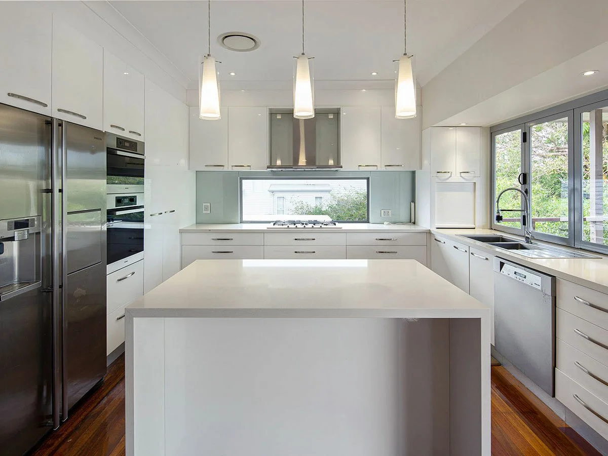 10 Newcastle Street, Fairfield QLD 4103