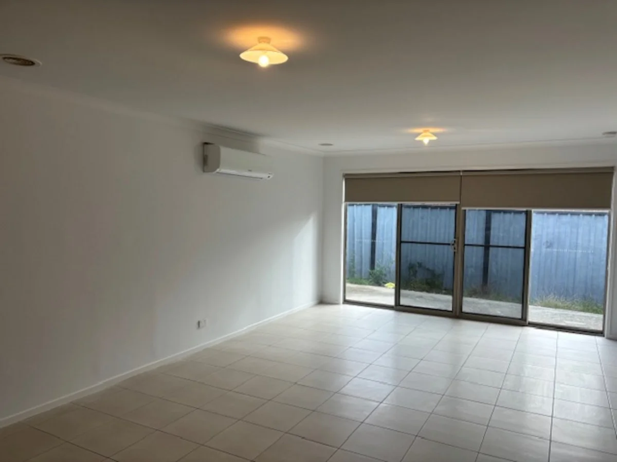 Additional image 2 of 10 Peppertree Parade, Craigieburn VIC 3064