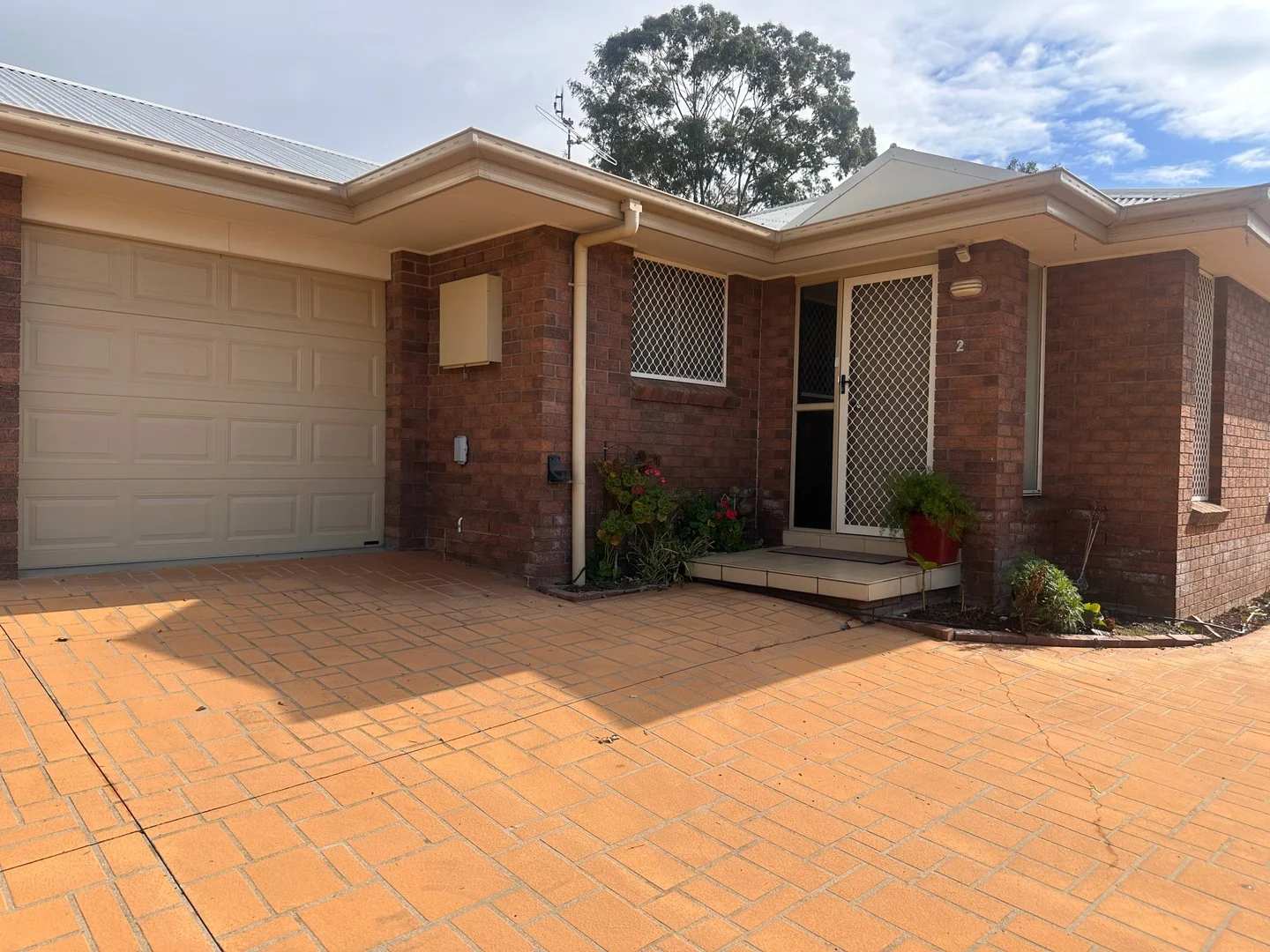Additional image 2 of 2/1a Kent St, West Tamworth NSW 2340
