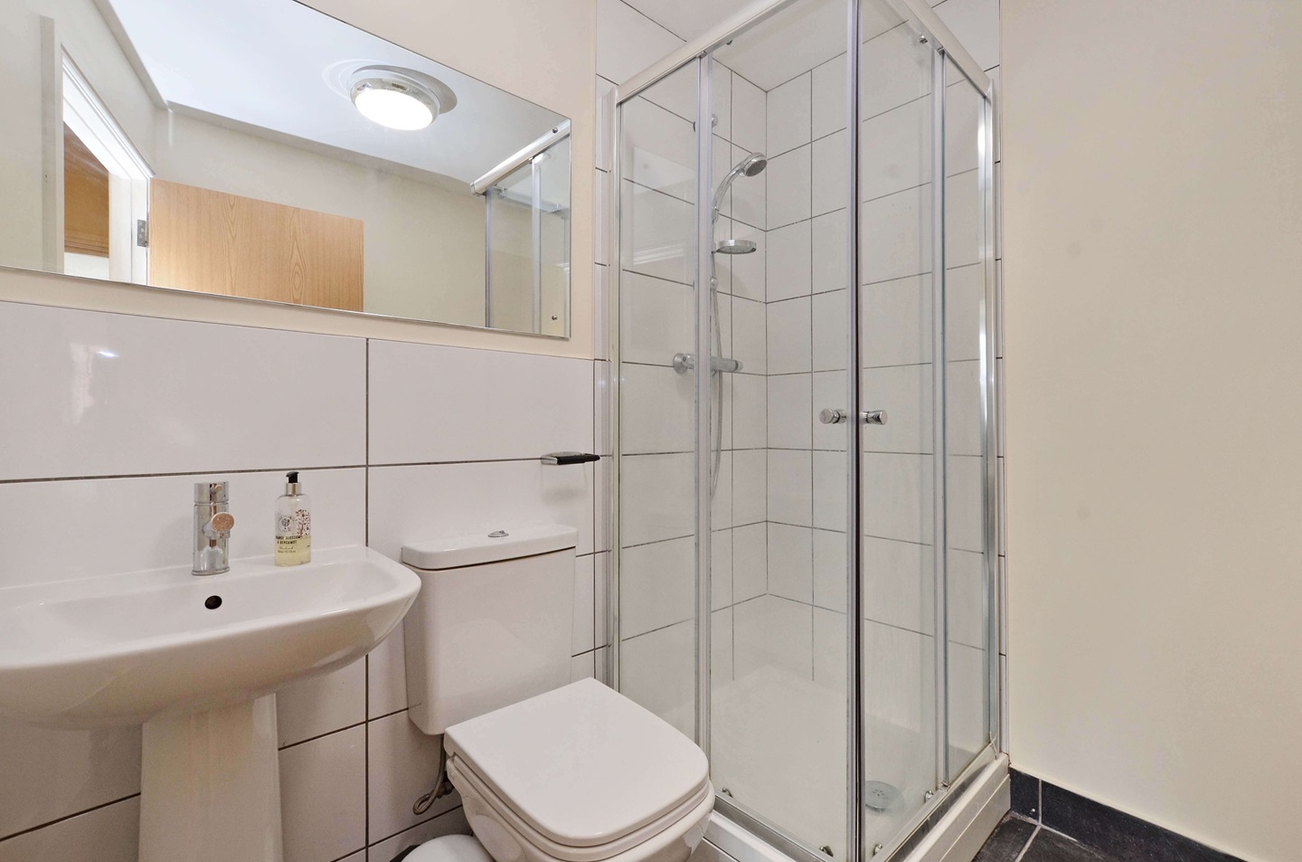 Additional image 9 of 6 Bed Flat, Bells Square, S1, N1 7GU