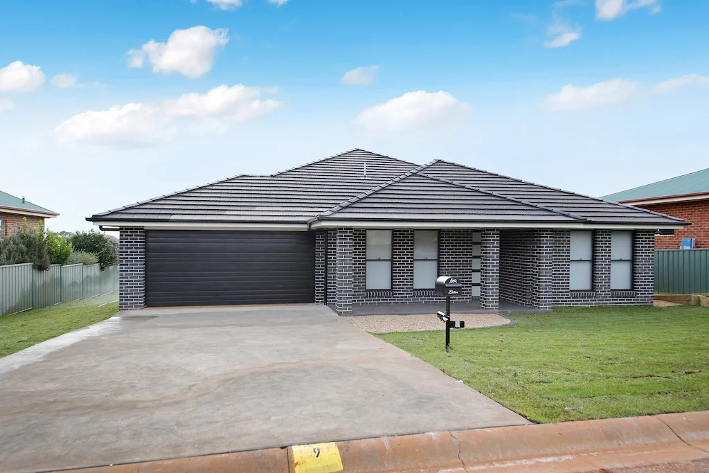 Additional image 2 of 9 Kavanagh Circuit, Temora NSW 2666