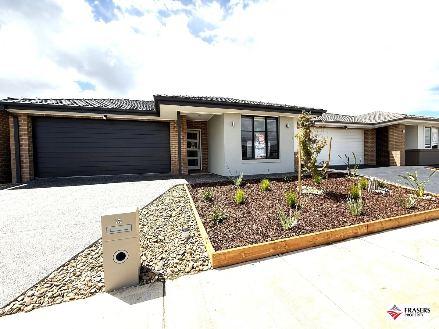 18 Hairpin Drive, Tarneit VIC 3029
