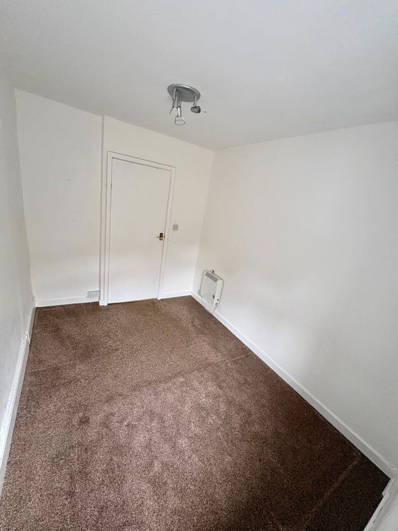 Additional image 9 of 2 bed terraced house to rentBryn Ffynnon Terrace, Llanaelhaearn, Caernarfon LL54