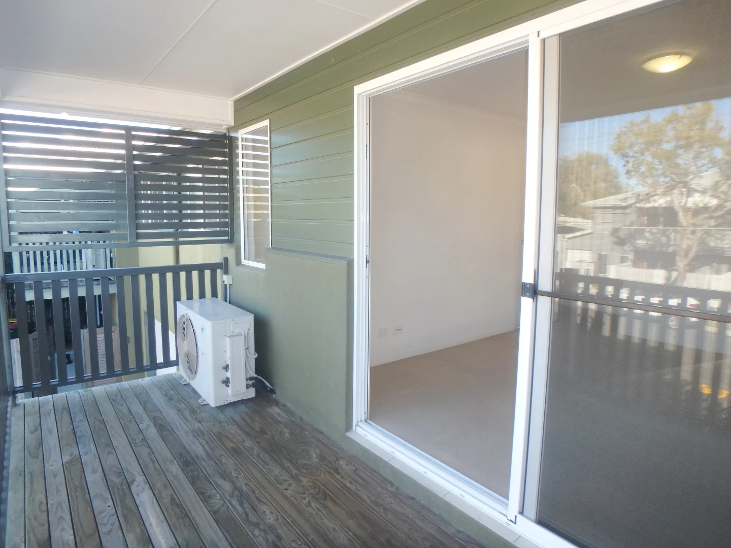 Additional image 5 of 2/101 Ekibin Road, Annerley QLD 4103