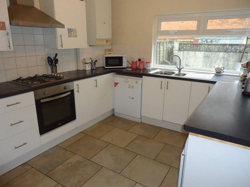 4 bed terraced house to rentMalefant Street, Cardiff CF24