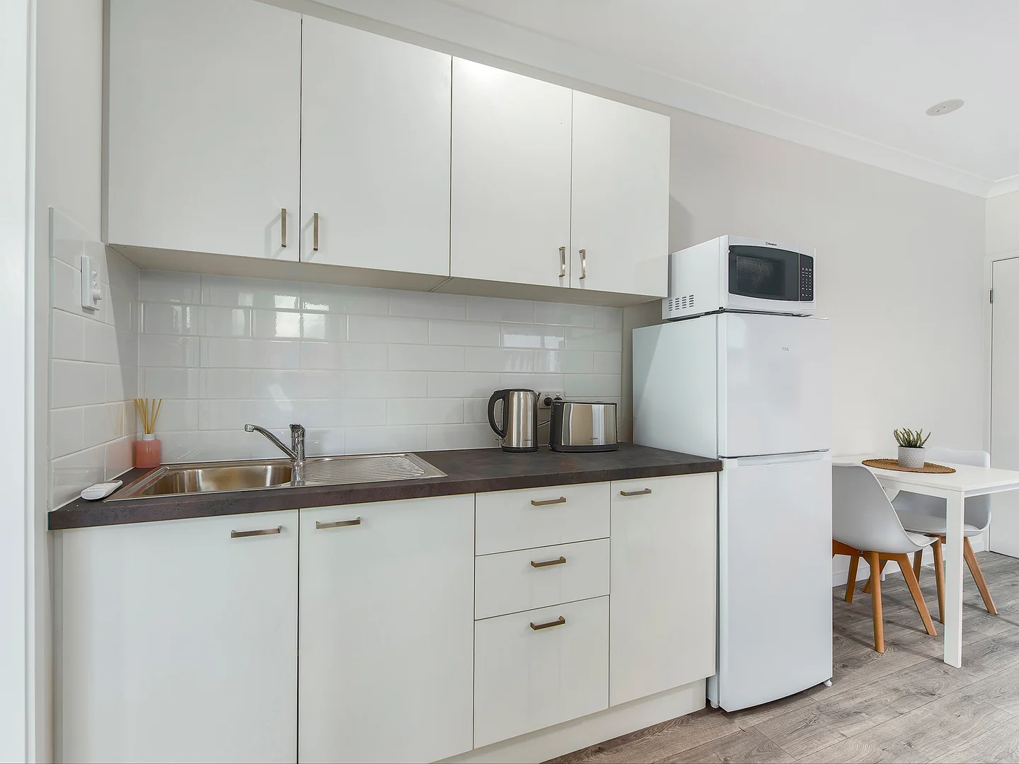 77 Connaught Street, Sandgate QLD 4017 photo 5