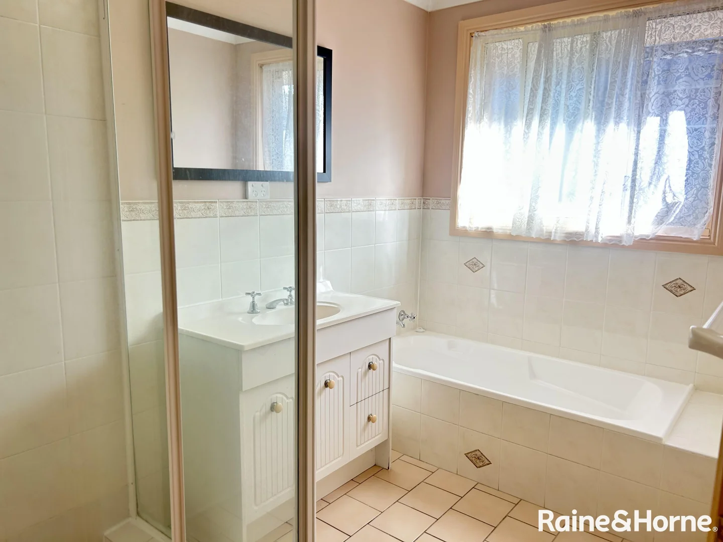 Additional image 6 of 4 Tully Crescent, Albion Park NSW 2527