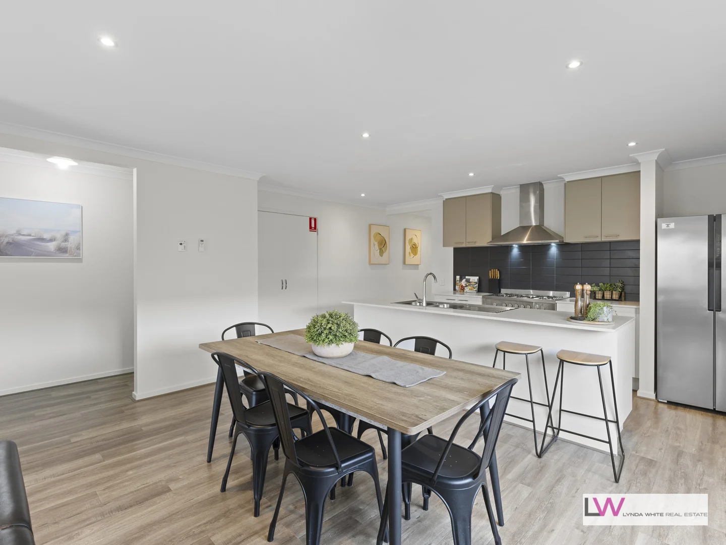 Additional image 5 of 2 Devenish Wy, St Leonards VIC 3223