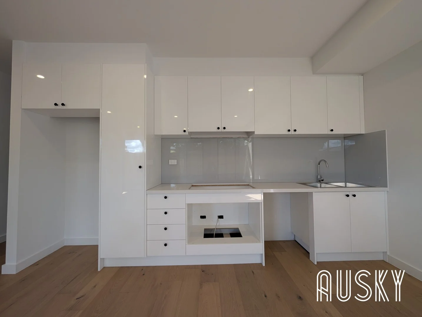 2 Saxon Street, Doncaster VIC 3108