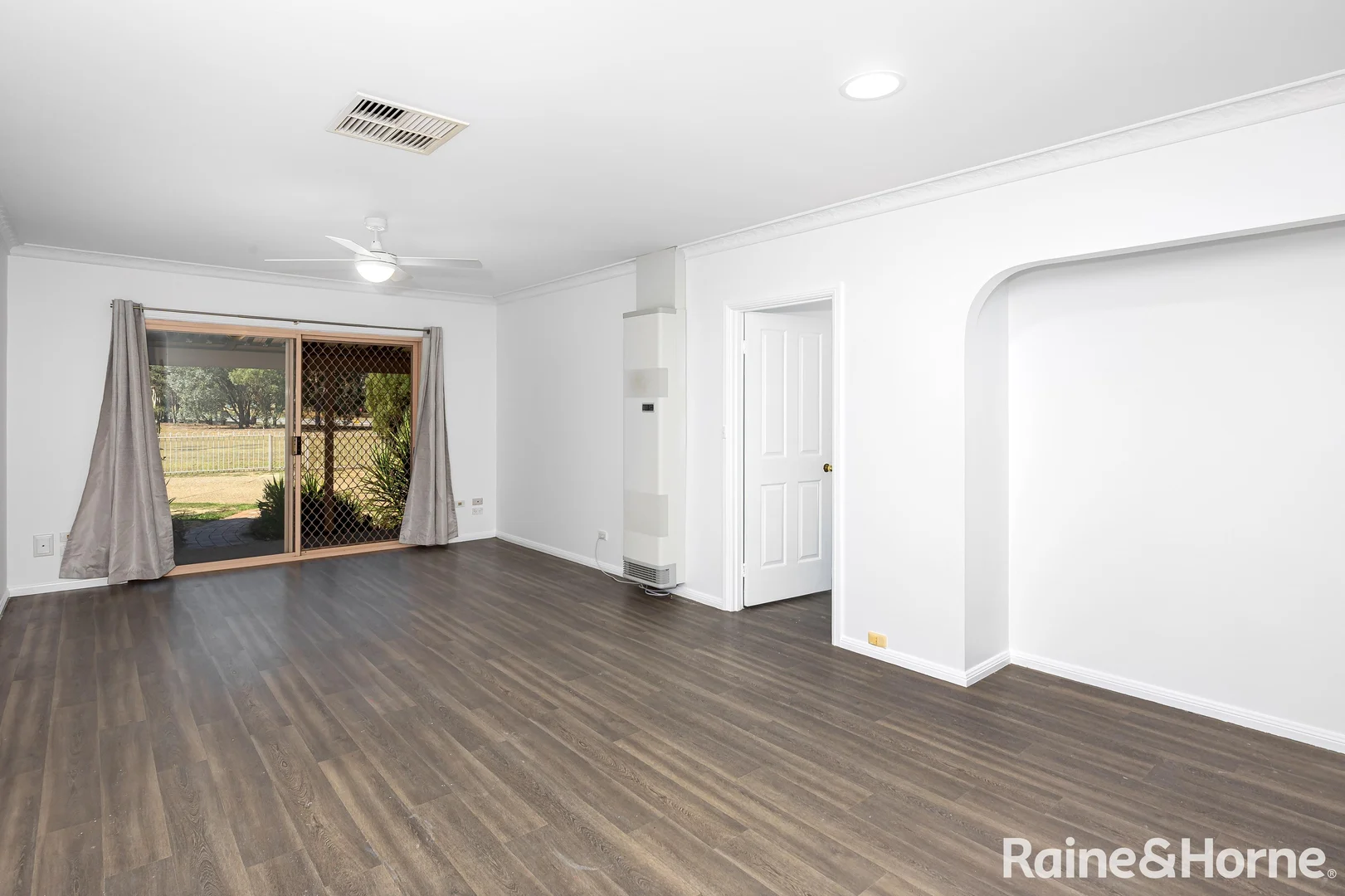 Additional image 3 of 2/438 Kooringal Road, Kooringal NSW 2650