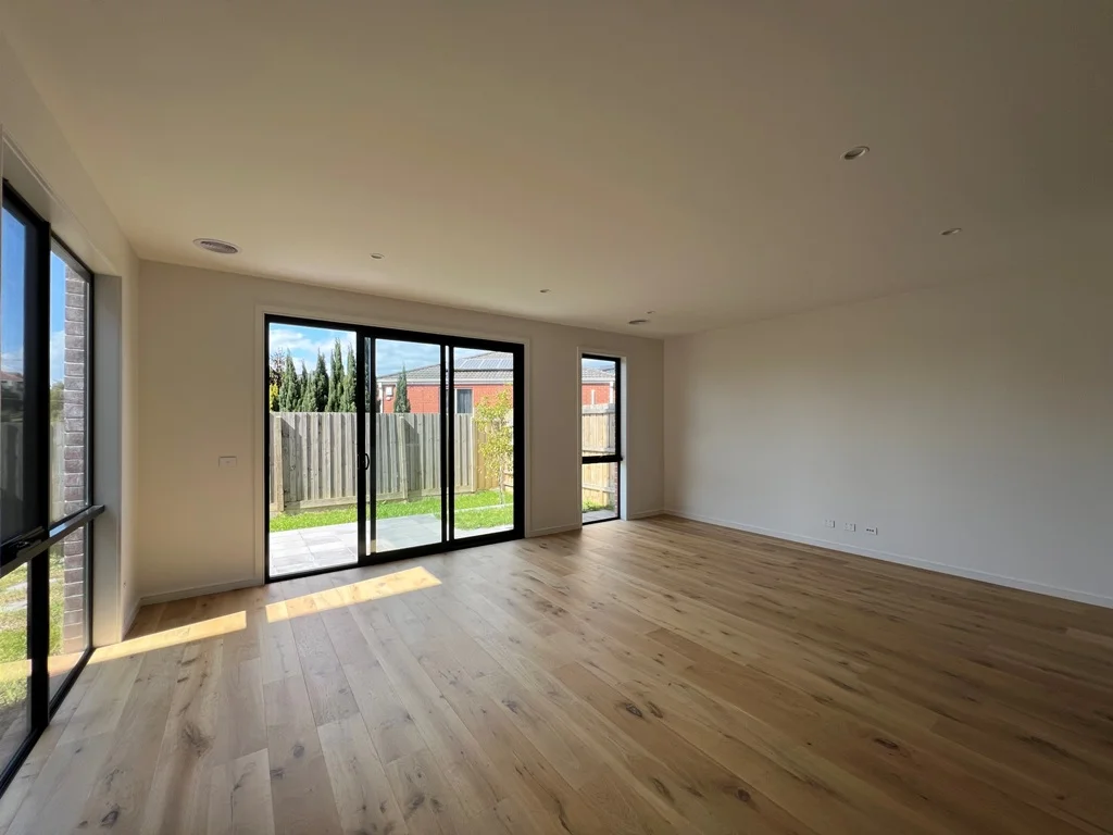 Additional image 2 of 65 Northcote Circuit, Burwood East VIC 3151