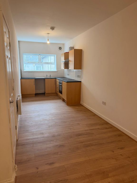 Additional image 5 of 1 bed flat to rentStation Road, Llanelli SA15