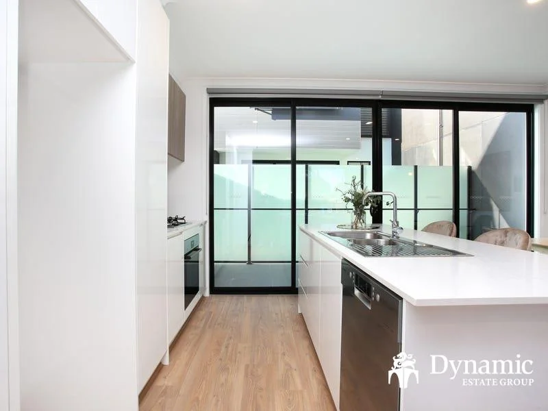 Additional image 4 of 18/4 Frankcom Street, Blackburn VIC 3130
