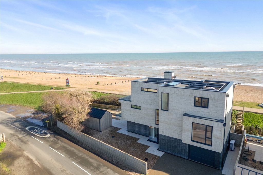 4 bed detached house to rentPett Level Road, Pett Level, Hastings, East Sussex TN35