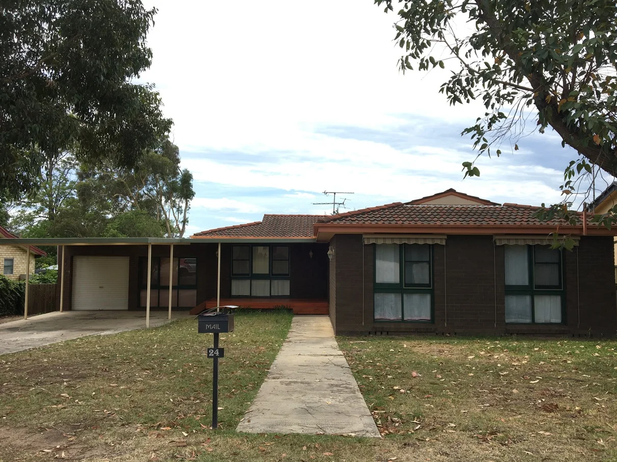 24 Castlereagh Street, Tahmoor NSW 2573