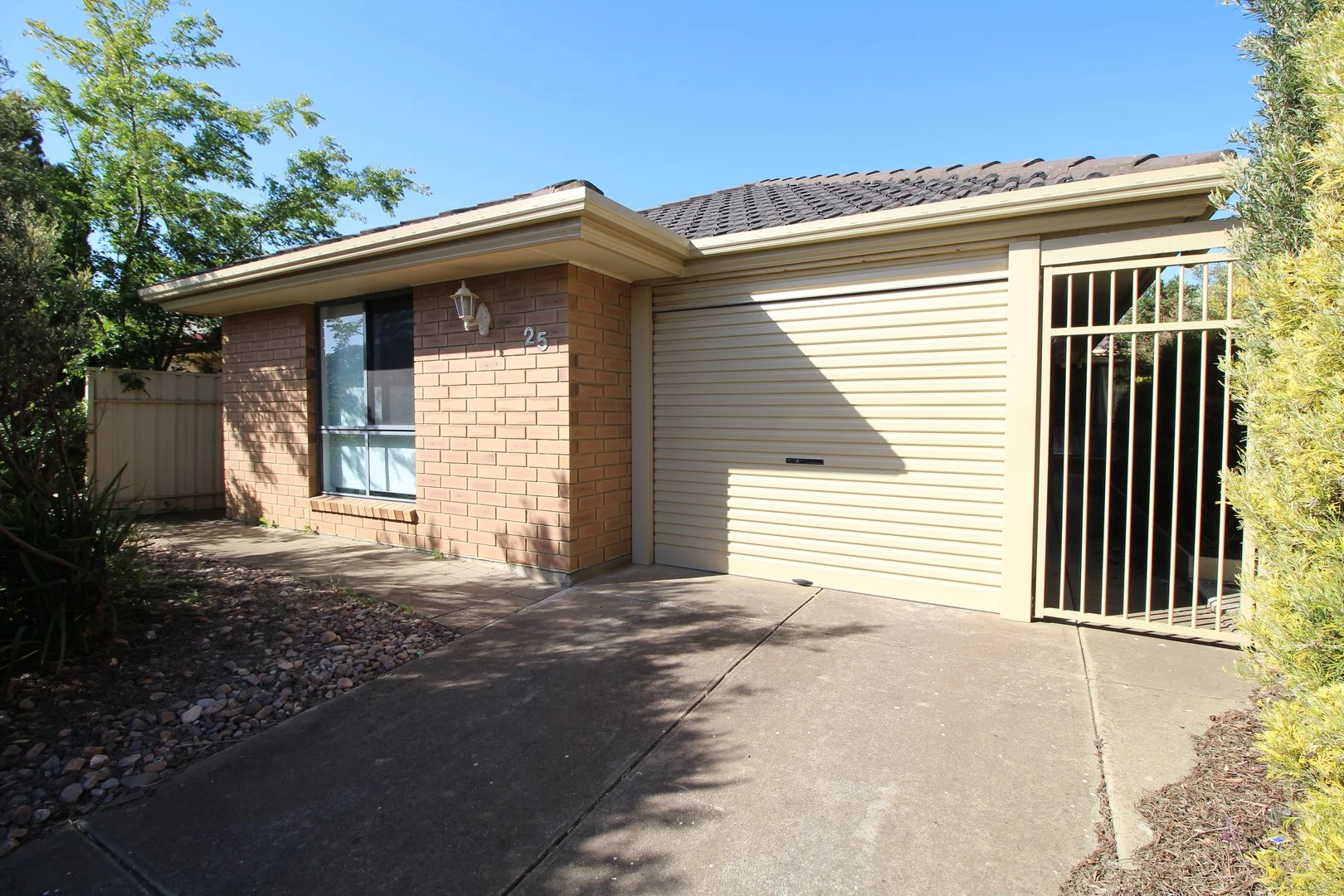 25 Shoalwater Close, Seaford Rise SA 5169