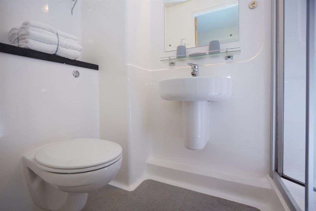 Additional image 6 of 1 bed flat to rentVictoria Road, Chester CH2