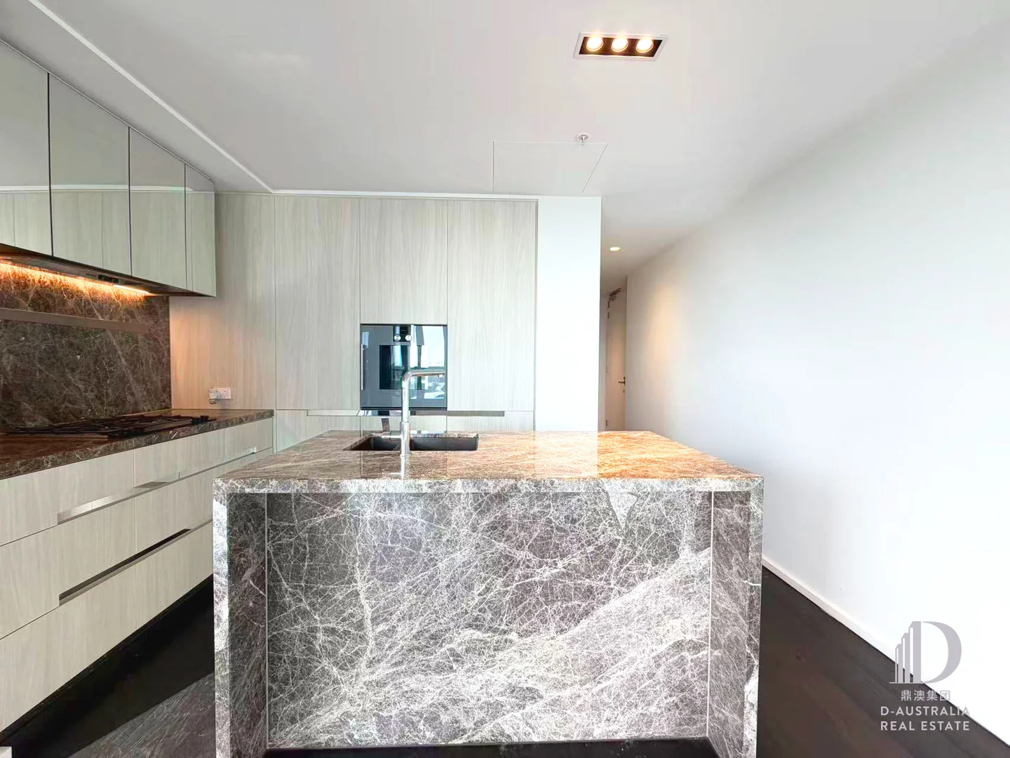Additional image 3 of 819/20 Queens Road, Melbourne VIC 3004