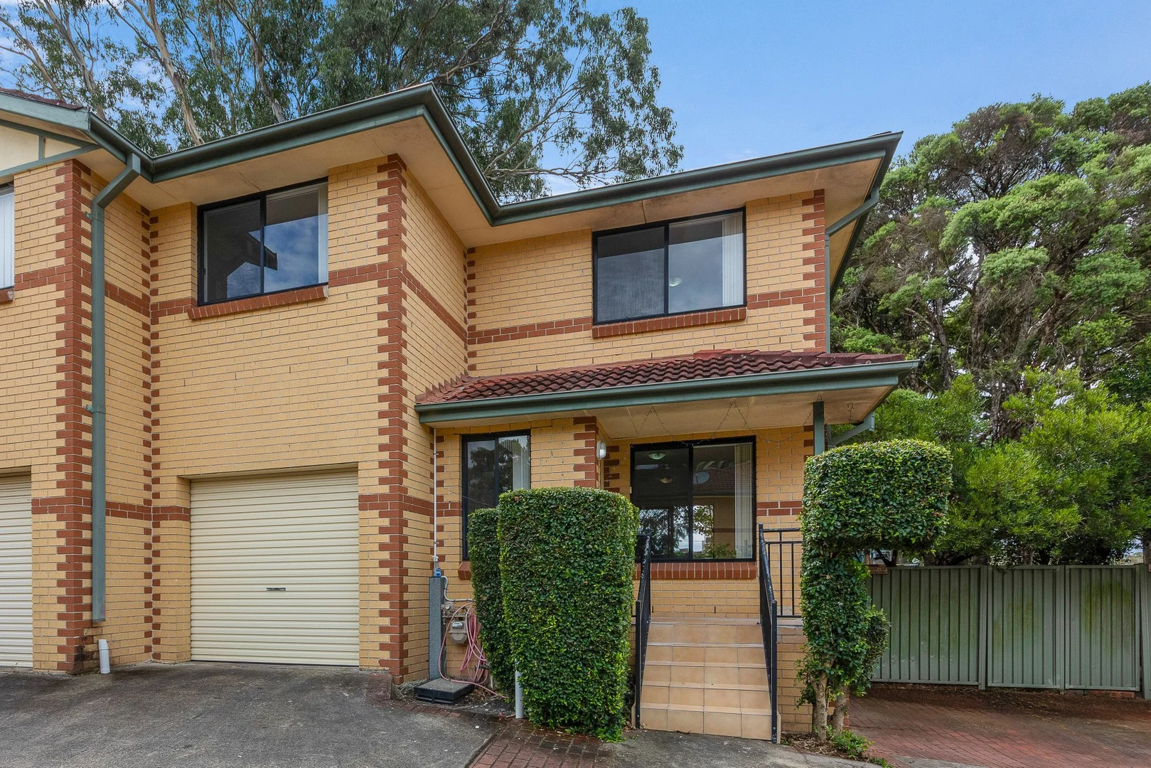 10/9-13 Valeria St, Toongabbie NSW 2146