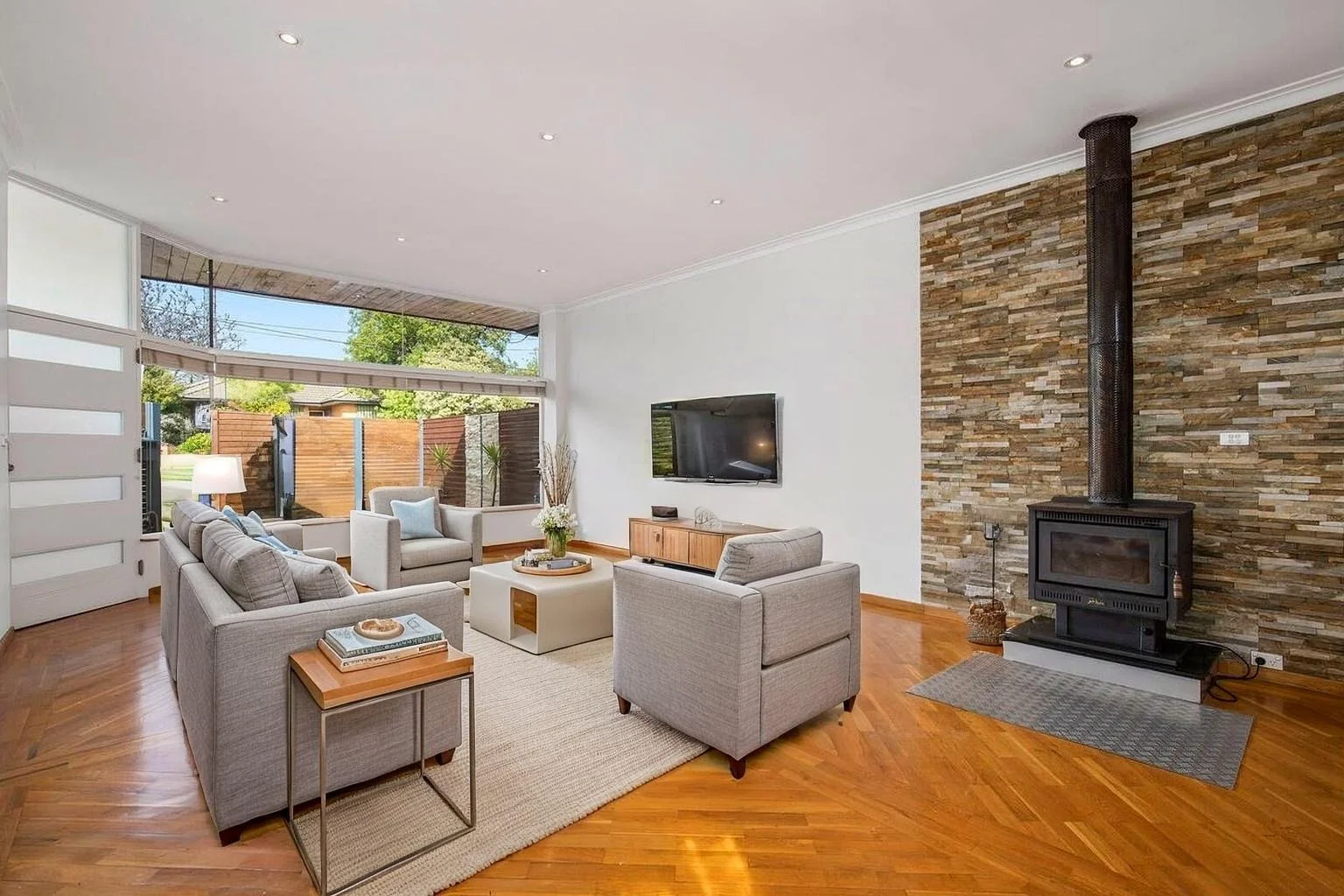 1 Sanicki Court, Bentleigh East VIC 3165