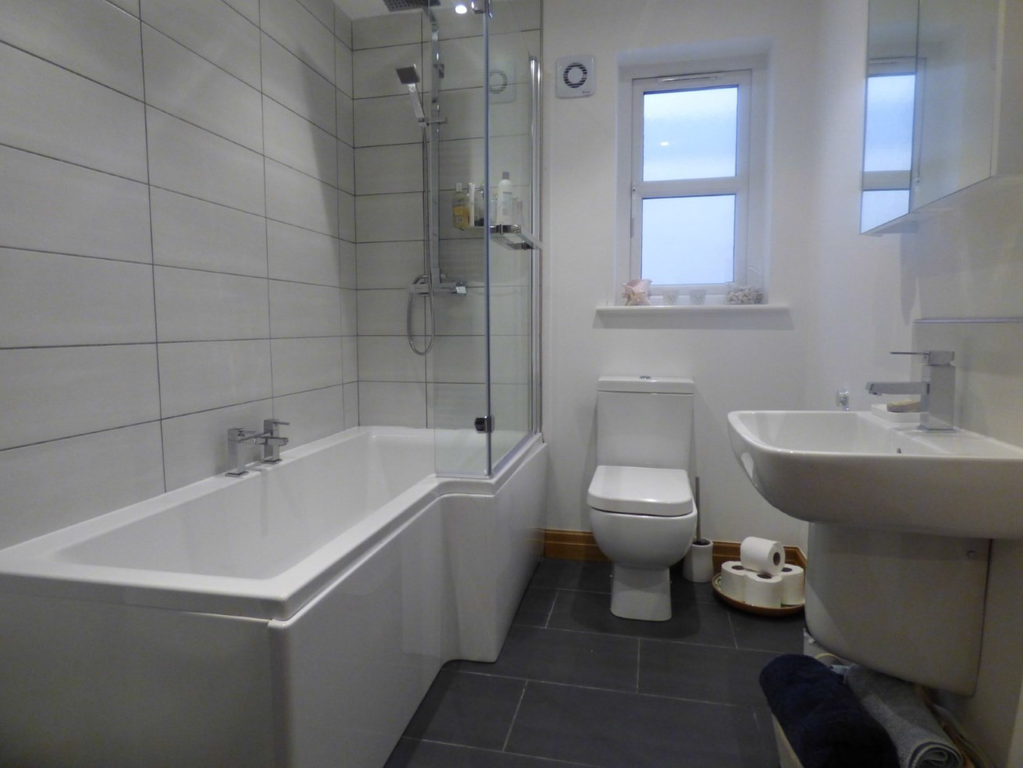 Additional image 2 of 2 bed flat to rentMenai Quays, Menai Bridge LL59