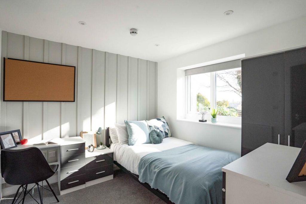 Additional image 23 of 6 bed shared accommodation to rentCromwell Road, Stanmore SO22