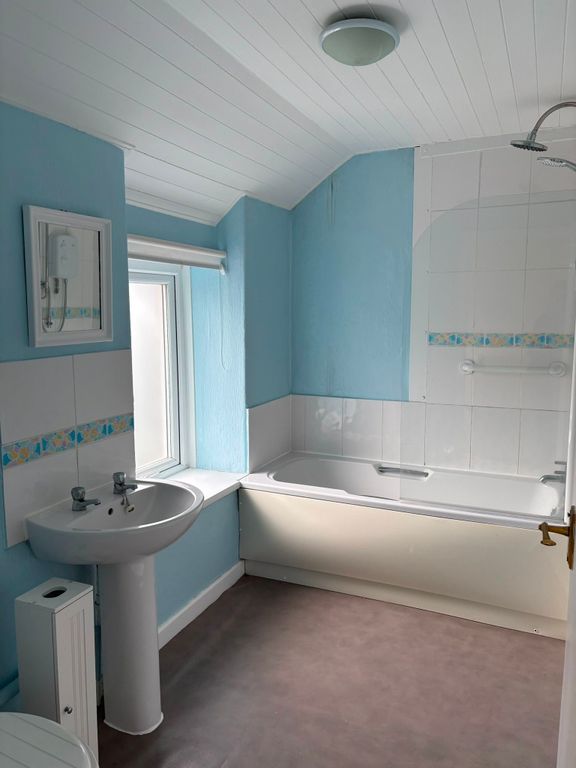 Additional image 11 of 2 bed terraced house to rentBryn Ffynnon Terrace, Llanaelhaearn, Caernarfon LL54