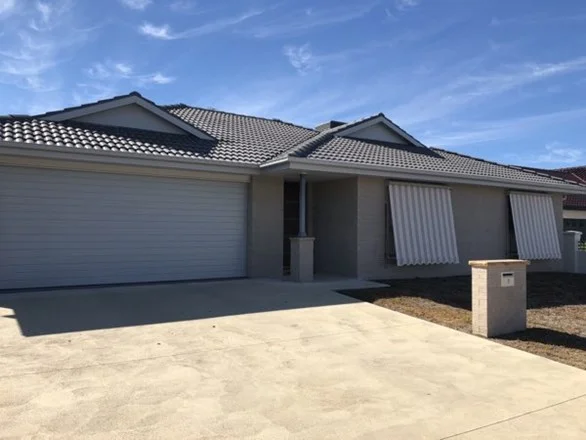 7 Garden Street, Kootingal NSW 2352