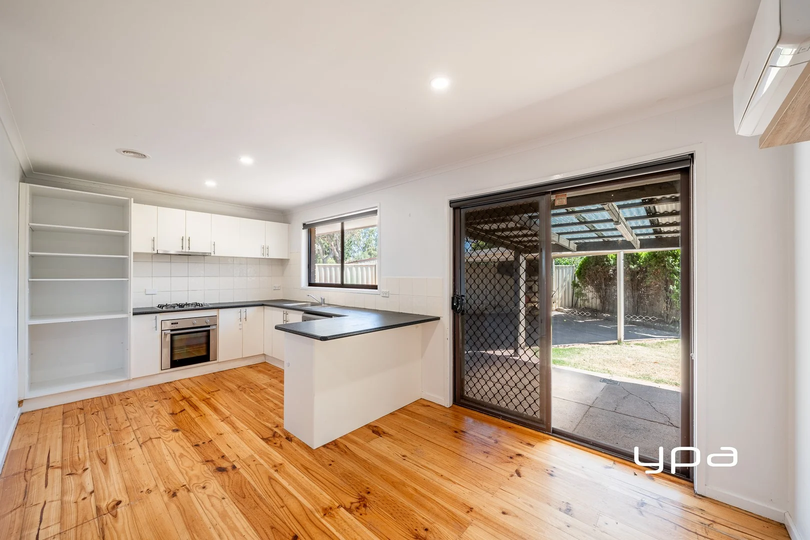 6 Portmarnock Ct, Sunbury VIC 3429