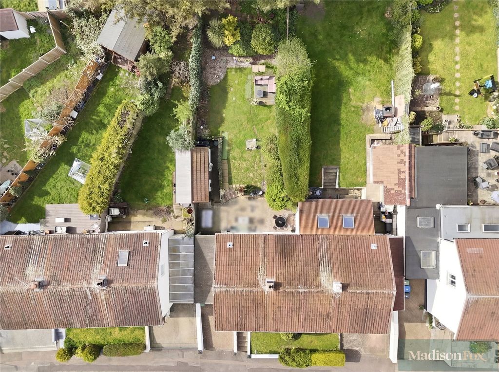 Additional image 20 of 3 bed semi-detached house for saleDeepdene Road, Loughton, Essex IG10