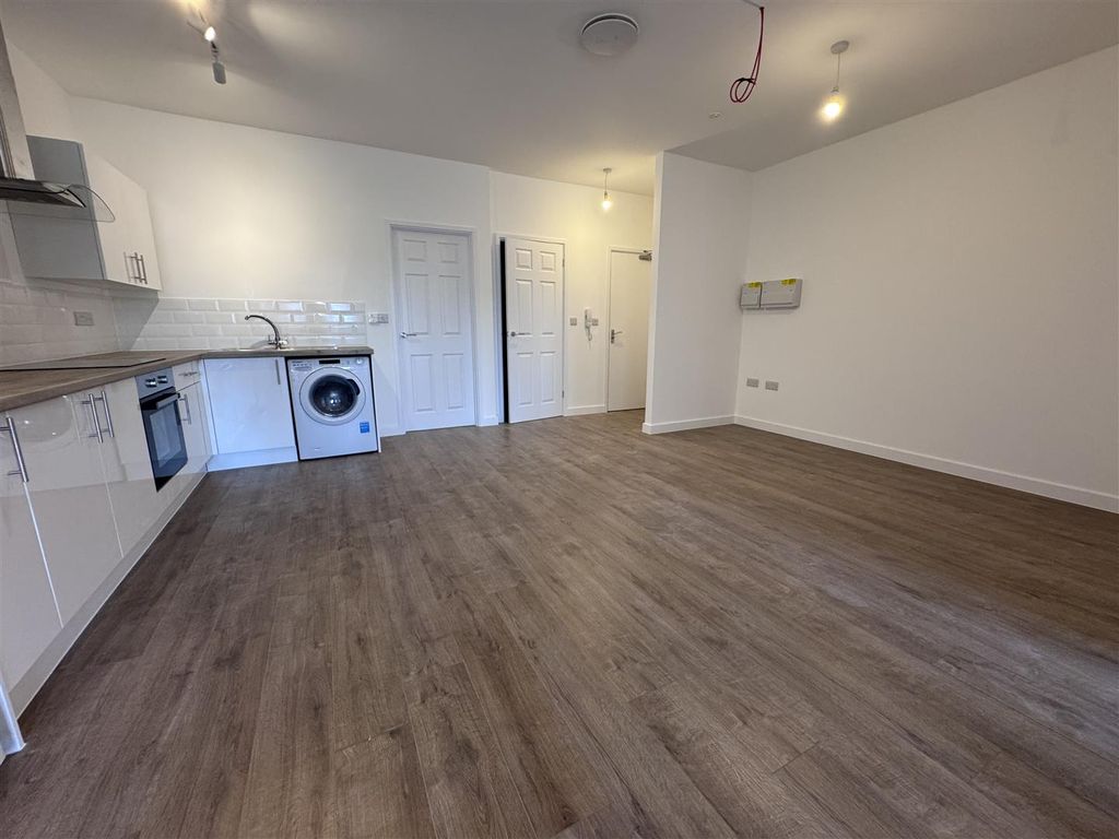 Additional image 5 of 1 bed flat to rentWoodstock Way, Caldicot NP26