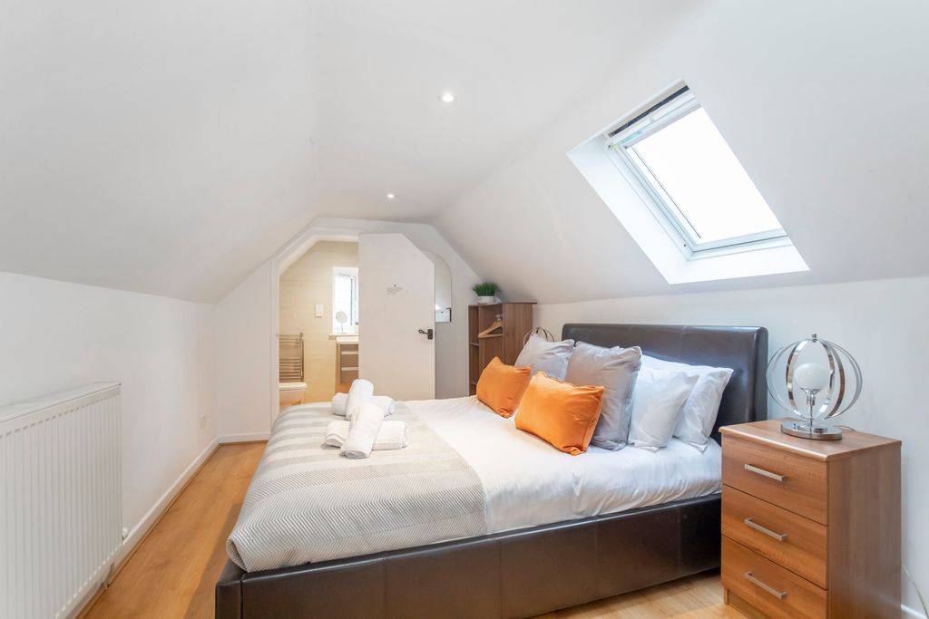 Additional image 8 of 1 bed detached house to rentMain Road, Shurdington, Cheltenham GL51