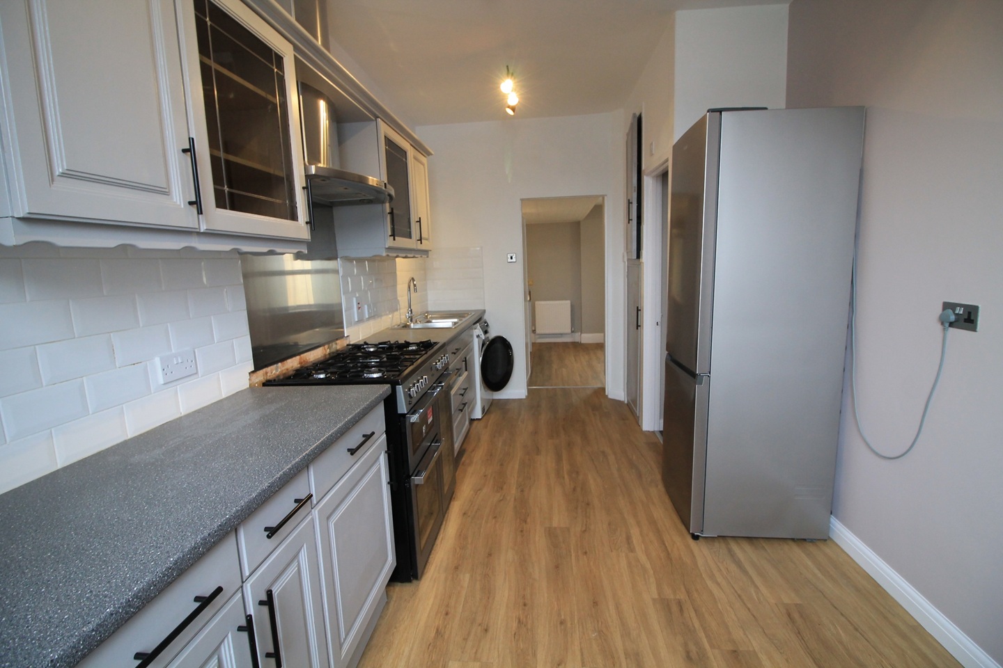 2 Bed Flat, Westbury-On-Trym, BS9, N1 7GU photo 3