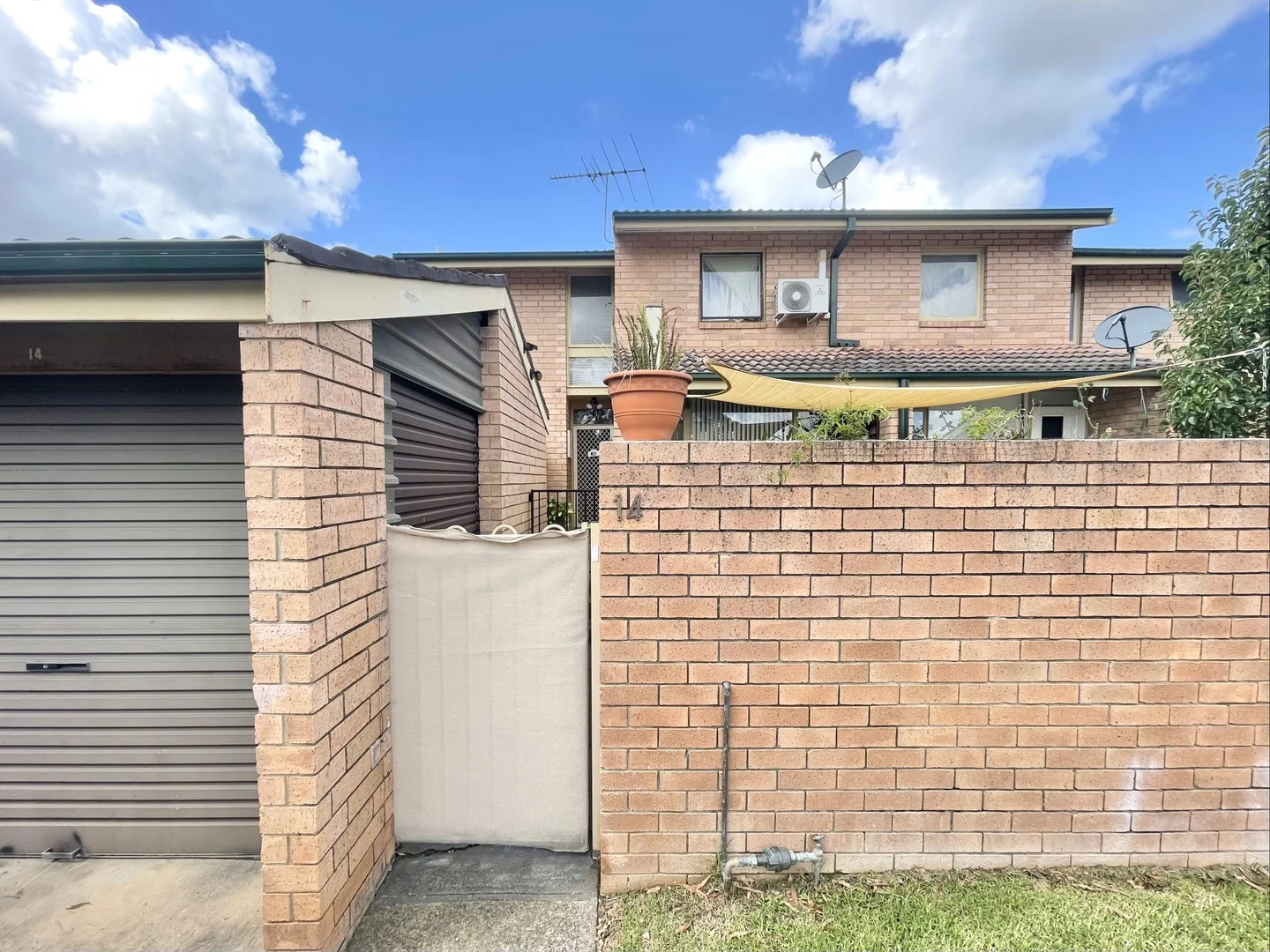 14/42 Woodhouse Drive,, Ambarvale NSW 2560