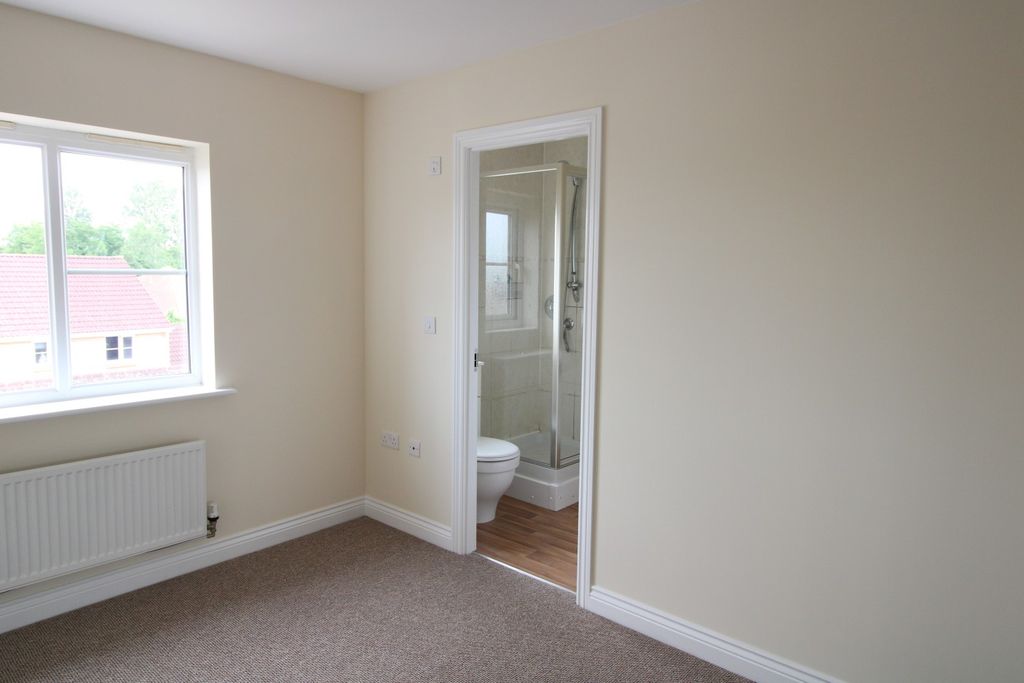 Additional image 6 of 3 bed property to rentChillingham Drove, Bridgwater TA6