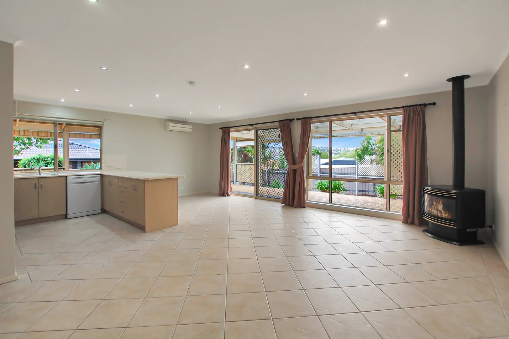 Additional image 4 of 3 Brampton Court, Hallett Cove SA 5158