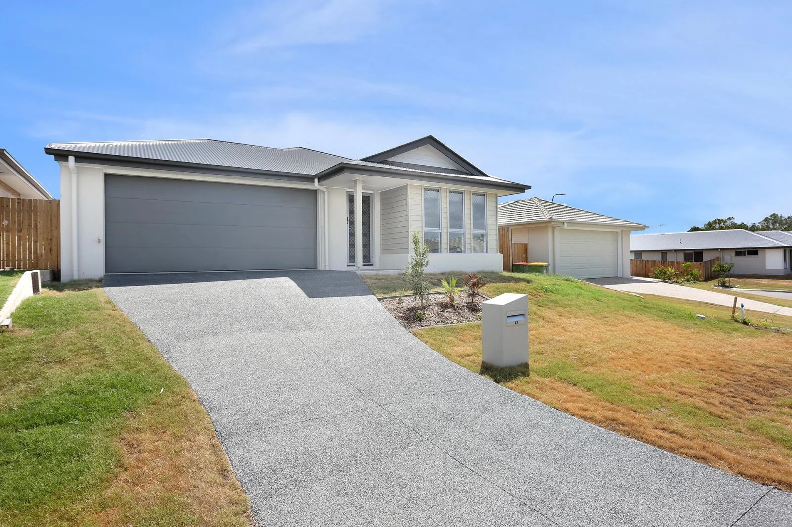 42 Isla Street, Park Ridge QLD 4125