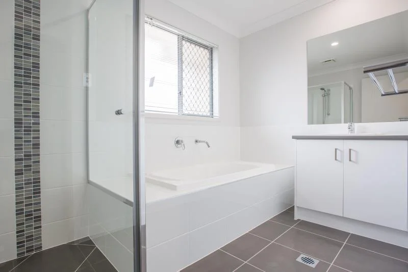 Additional image 7 of 34 Woodline Drive, Spring Mountain QLD 4300