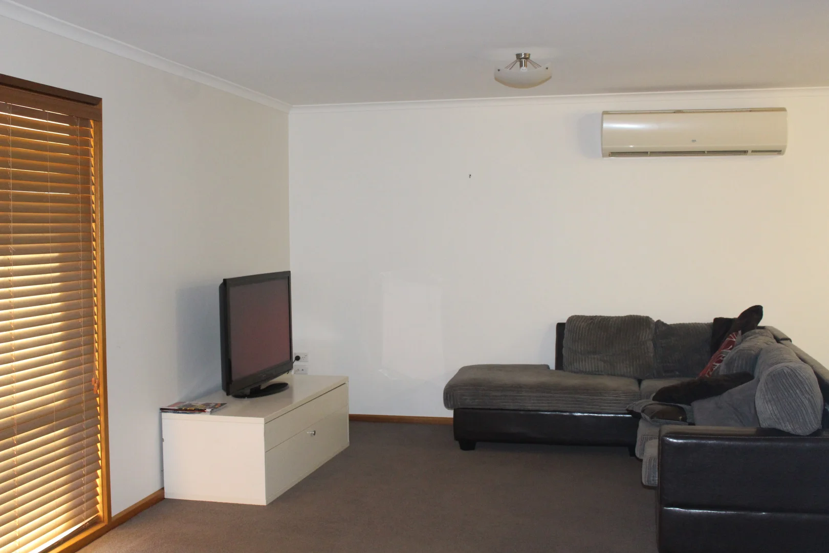 Additional image 3 of 17 Mirra Street, Roxby Downs SA 5725