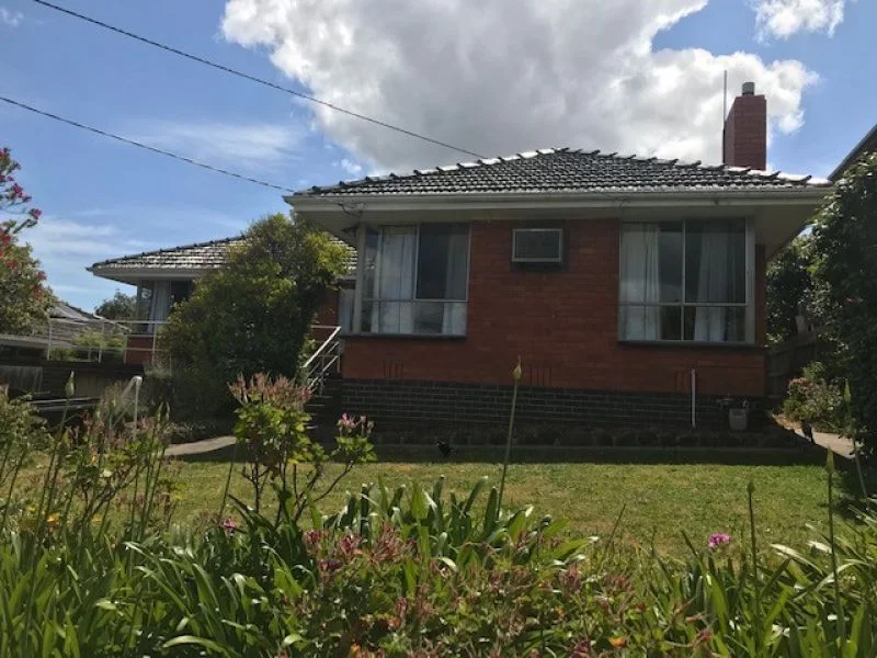17 Clay Drive, Doncaster VIC 3108