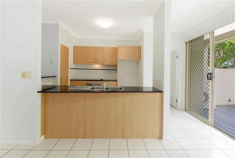 Additional image 3 of 2/16 Mulgrave Crescent, Varsity Lakes QLD 4227