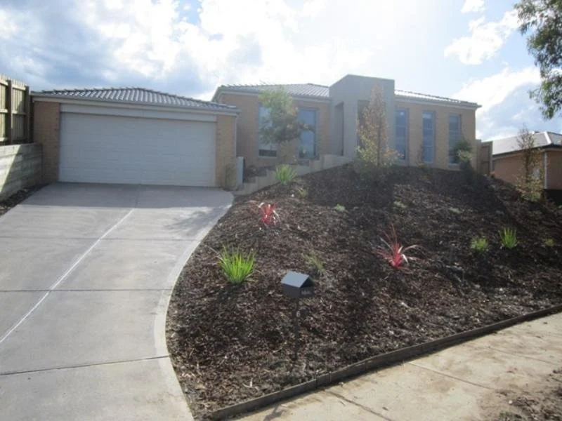 6 Hadlow Court, Sunbury VIC 3429