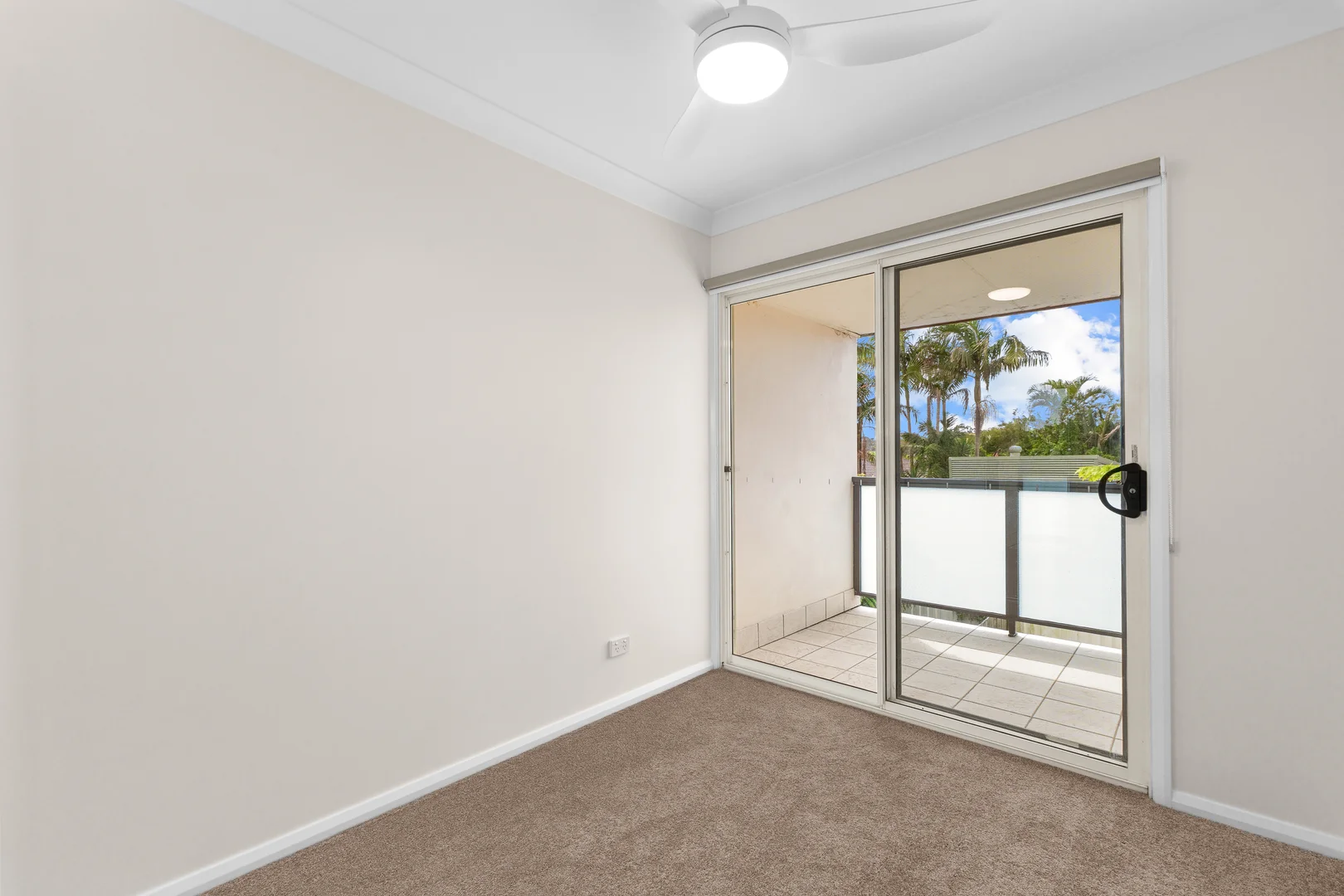 Additional image 5 of 11/43-49 Keren Avenue, Berkeley Vale NSW 2261