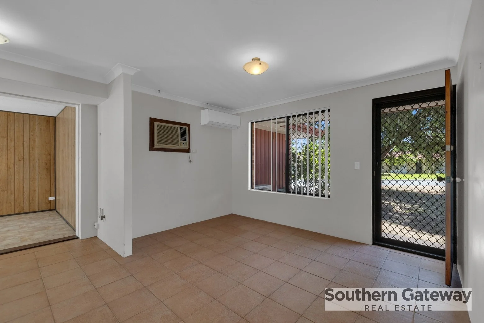 4 Riley Place, Leda WA 6170
