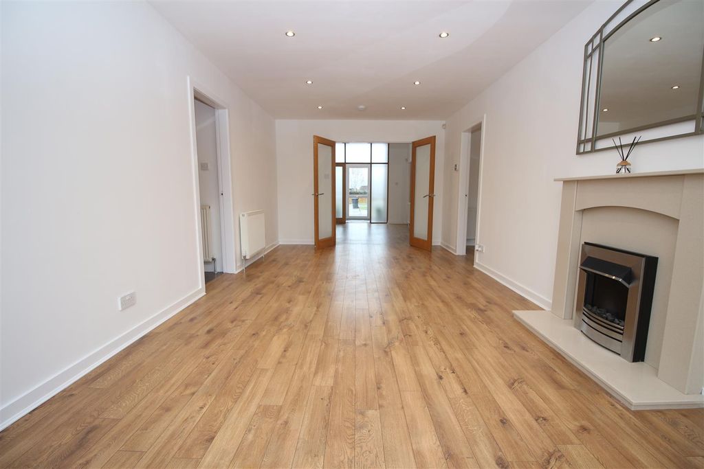 Additional image 2 of 5 bed detached house for saleMillhouse Road, Millhouse Gate, Inverkip PA16